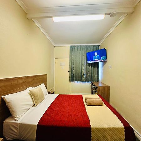 Wattle Tree Motel Cootamundra Buitenkant foto