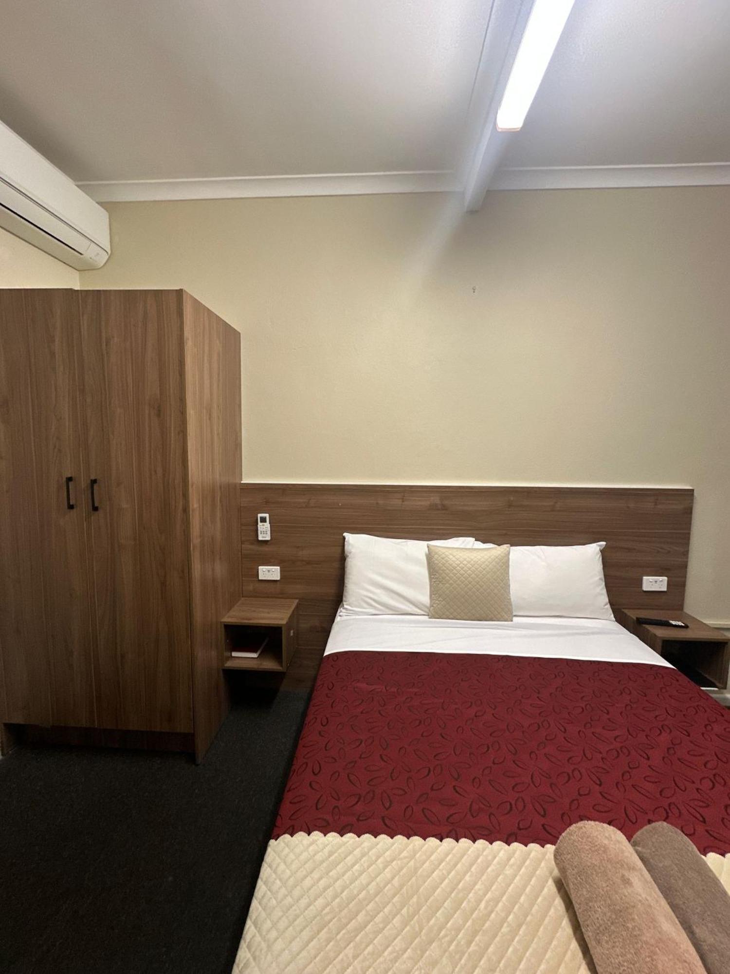 Wattle Tree Motel Cootamundra Buitenkant foto