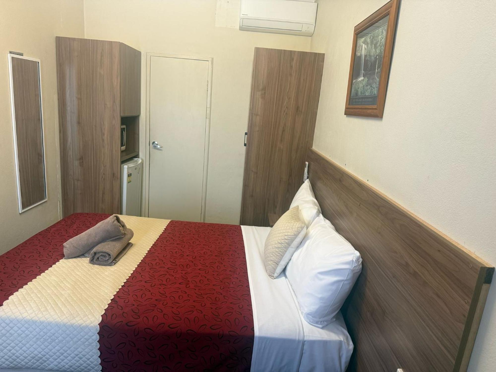 Wattle Tree Motel Cootamundra Buitenkant foto